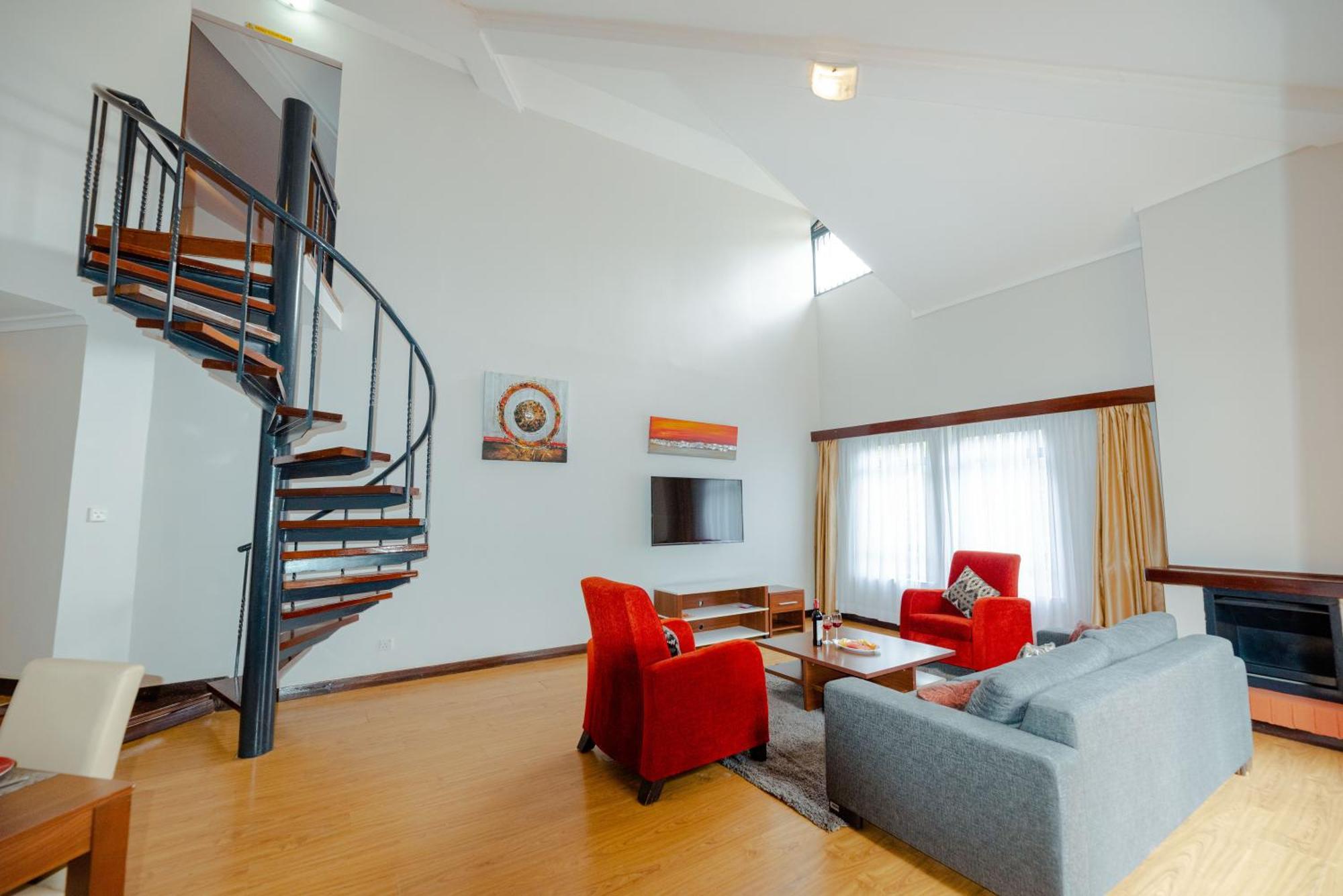 Апарт-отель Heri Heights Apartments, Surestay Collection By Western Найроби