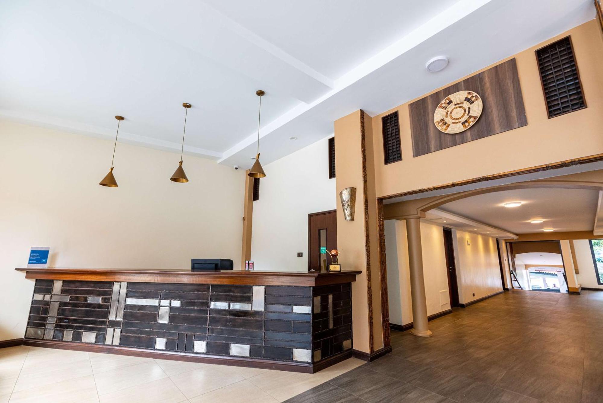 Heri Heights Apartments, Surestay Collection By Western Апарт-отель